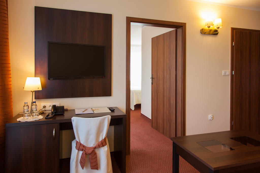 Hotel Ostrawa Wodzisław Śląski الغرفة الصورة