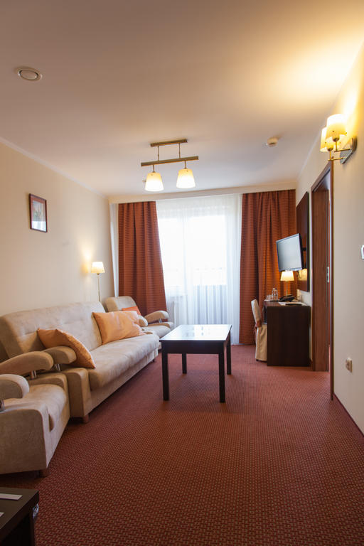 Hotel Ostrawa Wodzisław Śląski الغرفة الصورة