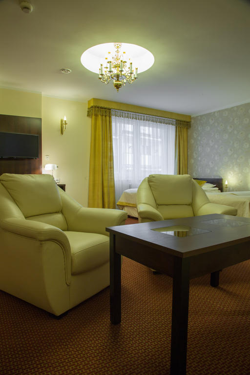 Hotel Ostrawa Wodzisław Śląski المظهر الخارجي الصورة