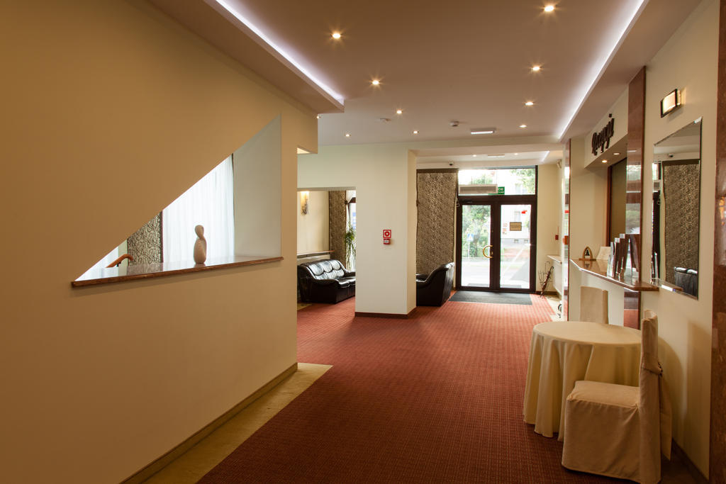Hotel Ostrawa Wodzisław Śląski المظهر الخارجي الصورة